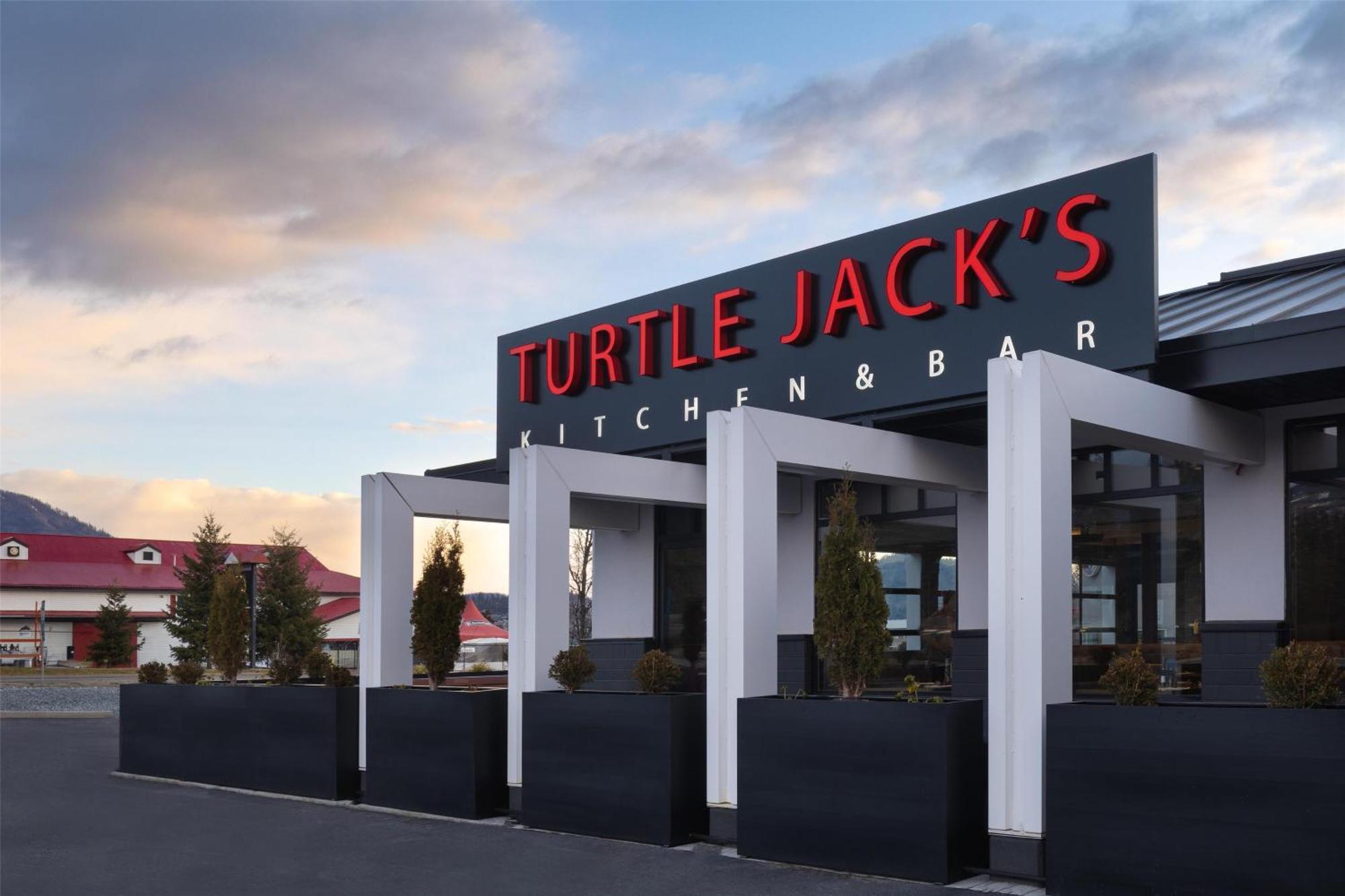 Doubletree By Hilton West Kelowna Ngoại thất bức ảnh