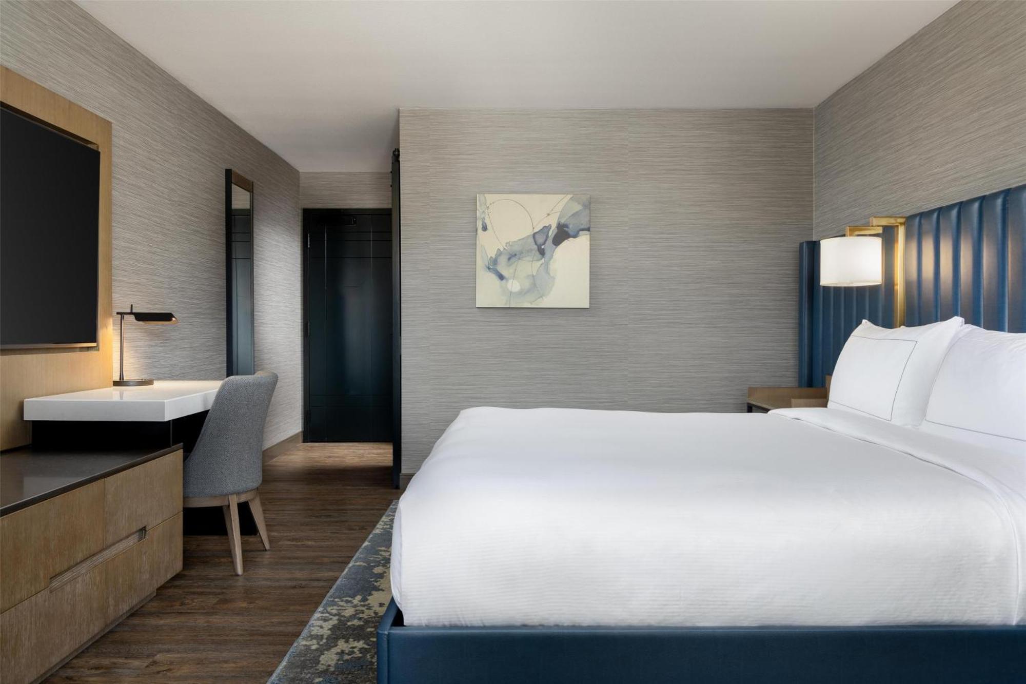 Doubletree By Hilton West Kelowna Ngoại thất bức ảnh