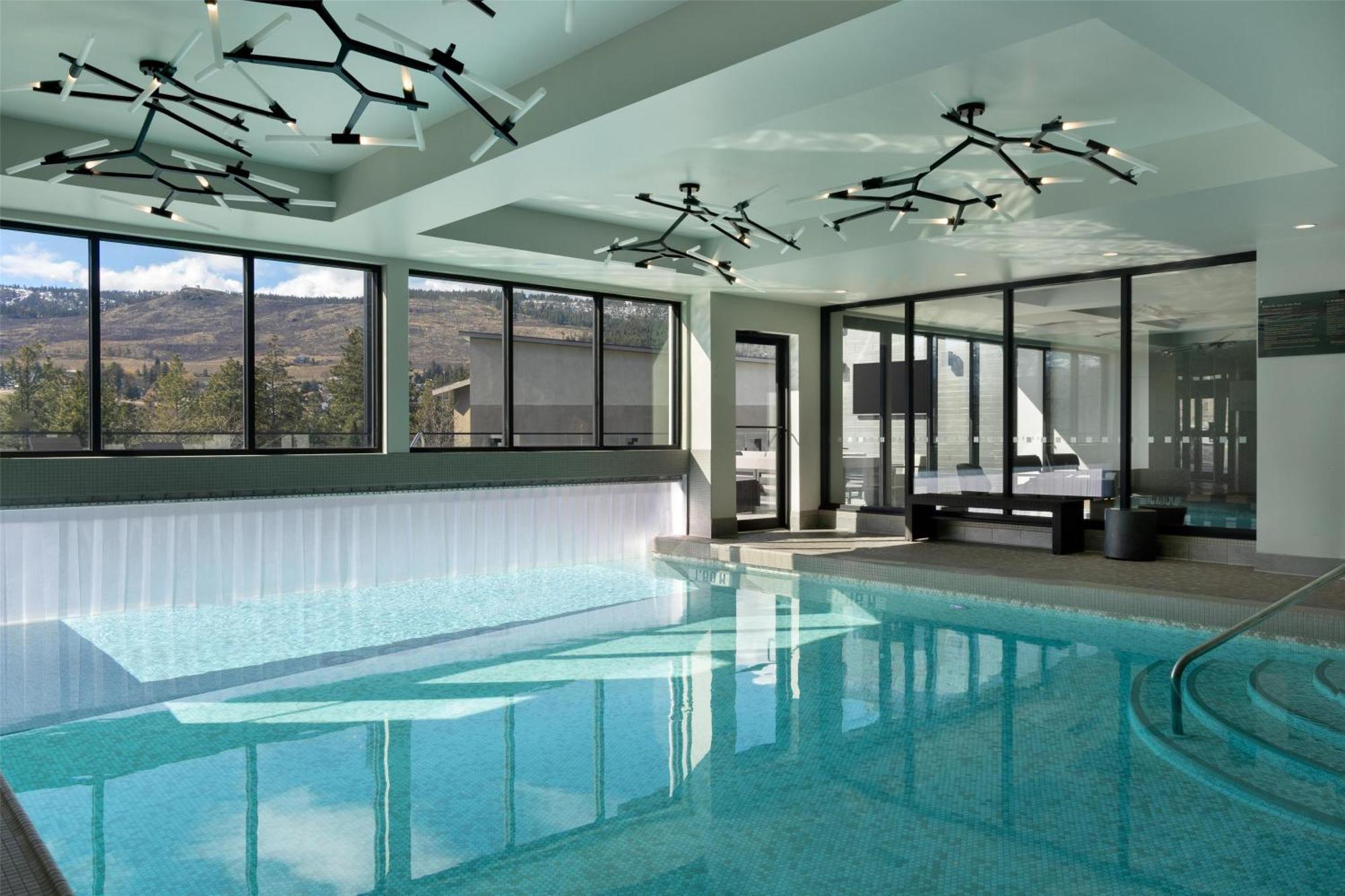 Doubletree By Hilton West Kelowna Ngoại thất bức ảnh