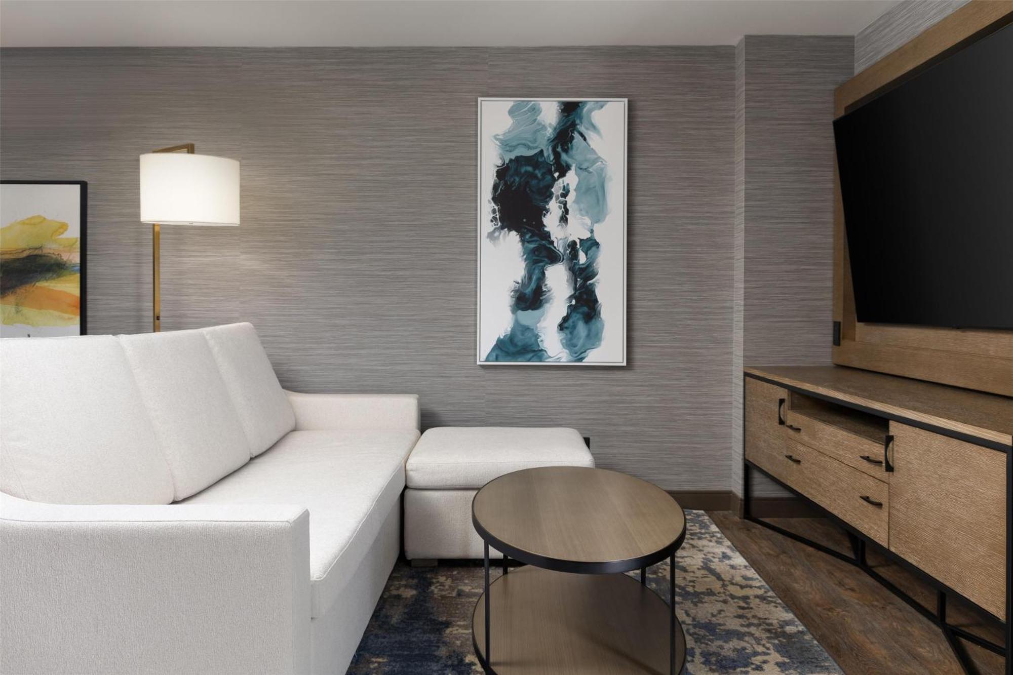 Doubletree By Hilton West Kelowna Ngoại thất bức ảnh