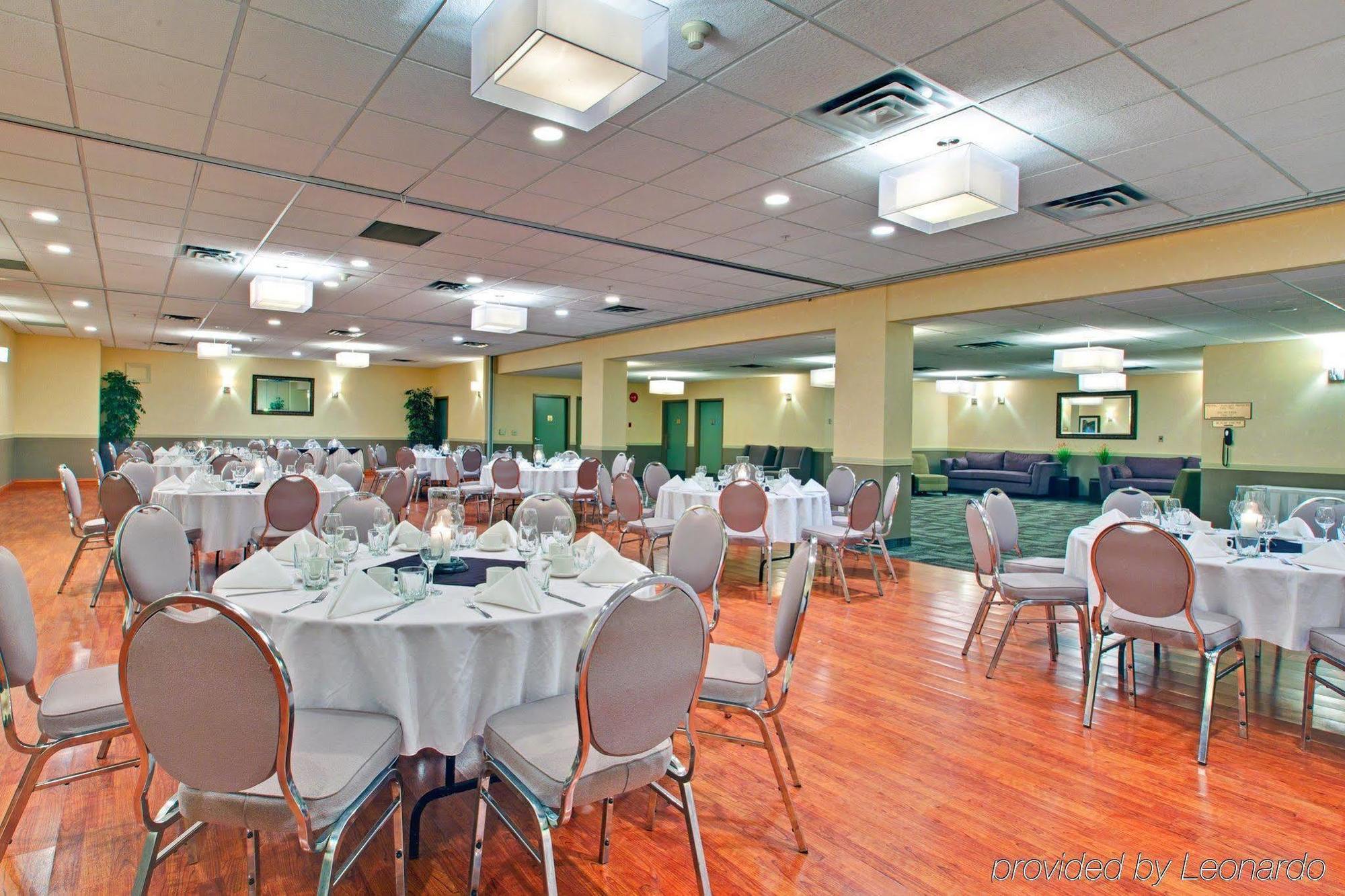 Doubletree By Hilton West Kelowna Nhà hàng bức ảnh