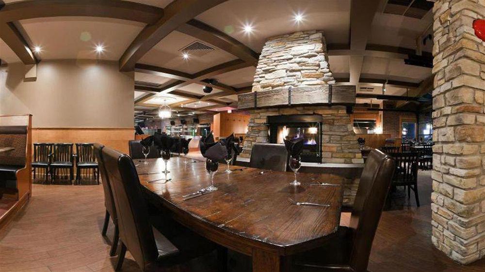 Doubletree By Hilton West Kelowna Ngoại thất bức ảnh